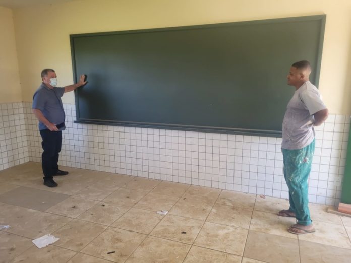 Obras na Escola do Loteamento Jardim Eldorado (2)