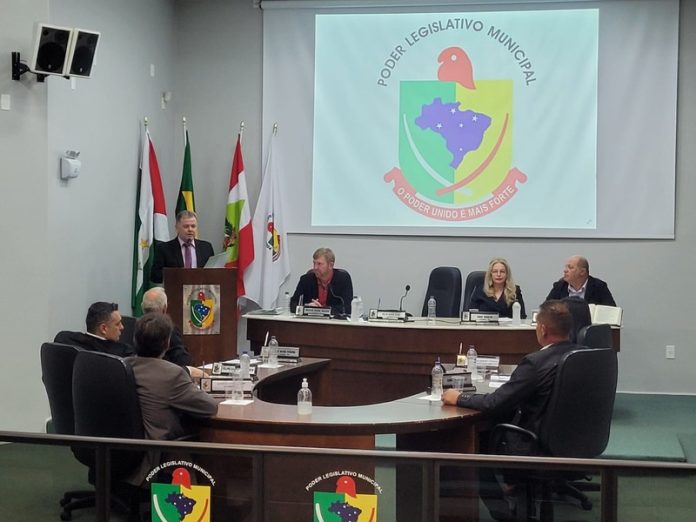 Postos devem informar se é gasolina refinada ou formulada em Forquilhinha (1)