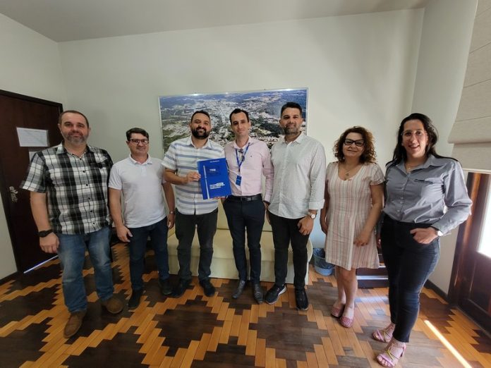 Escola Móvel SESI-SENAI - Por Ana Paula Nesi (1)