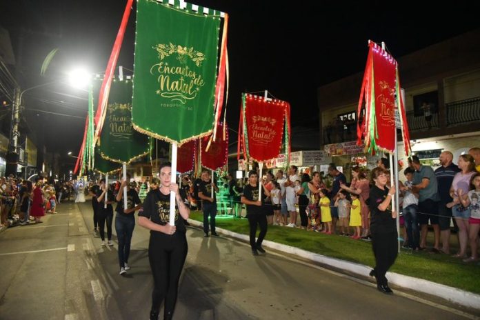 desfile-natal-forquilhinha (1)