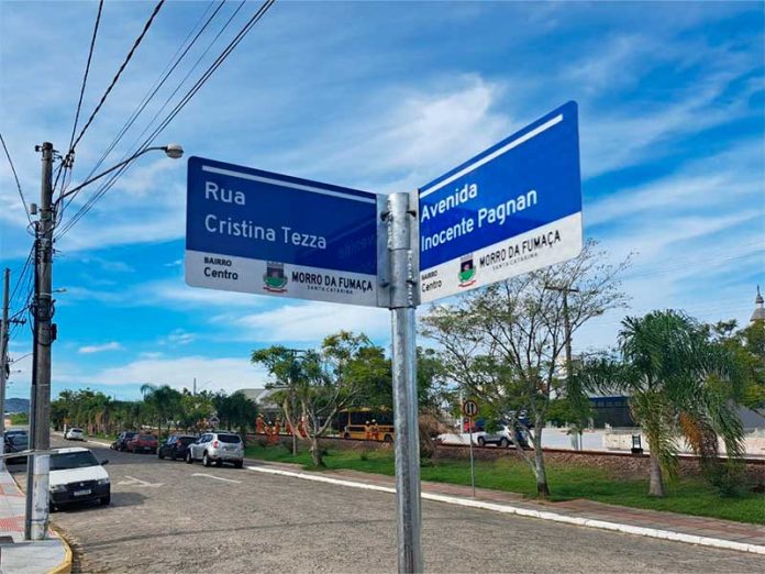 Novas-placas-de-trânsito-são-instaladas-em-Morro-da-Fumaça---Foto-Beatriz-(1)