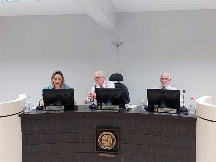 legislativo-orleans-2404