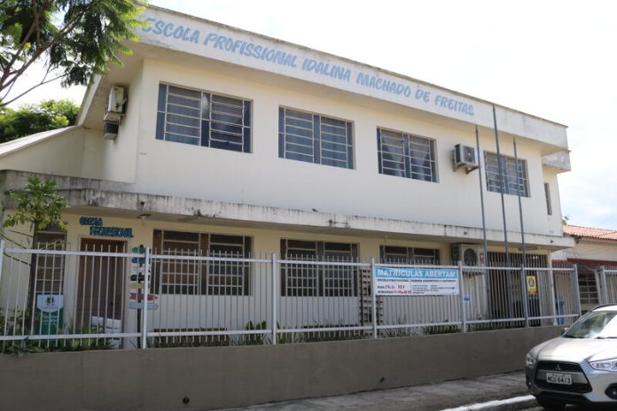 Escola Profissional Municipal Idalina Machado de Freitas_Foto Émerson Justo