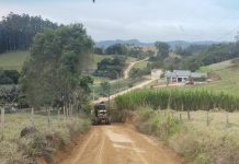 Mais de 10 comunidades recebem patrolamento e lastreamento