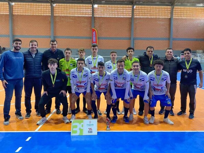 Equipe ficou em terceiro lugar na etapa Regional Sul da Olesc_Foto Divulgação