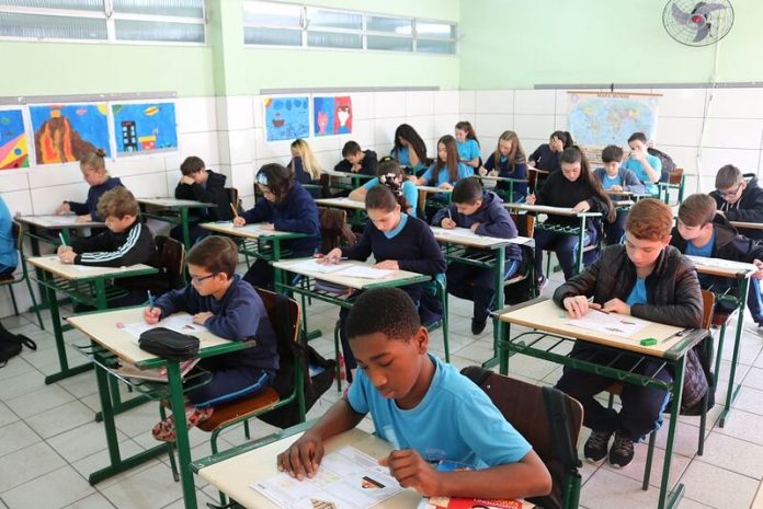 Mais de 50 estudantes de Morro da Fumaça participam da 2ª fase do Prêmio Acic de Matemática neste final de semana_Foto Divulgação Acic_Easy-Resize.com