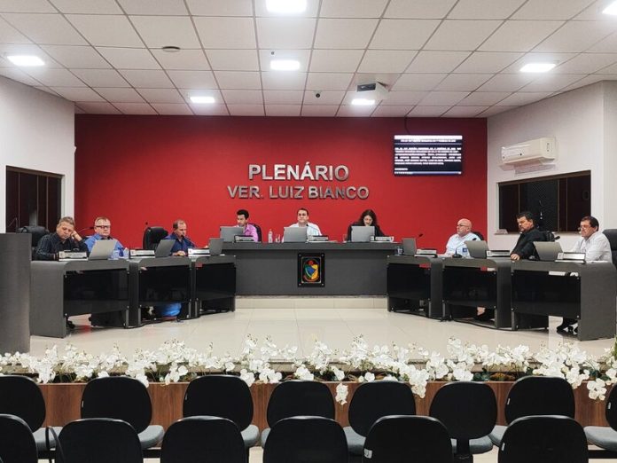 legislativo-0409-3