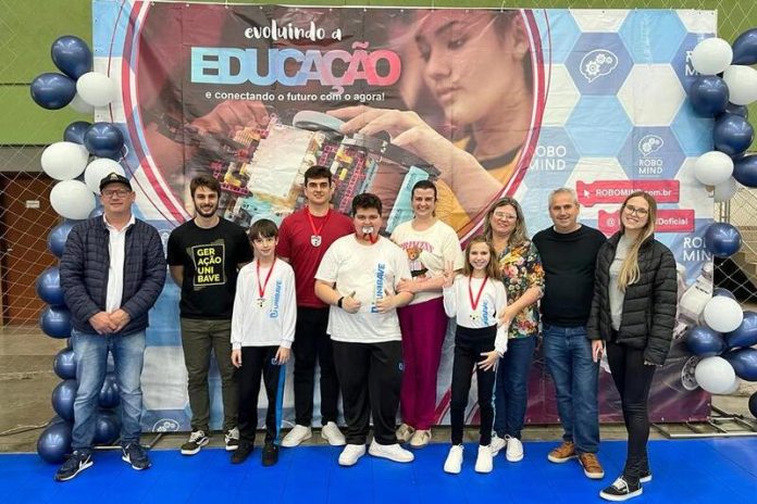 campeonato-de-robotica-1_Easy-Resize.com