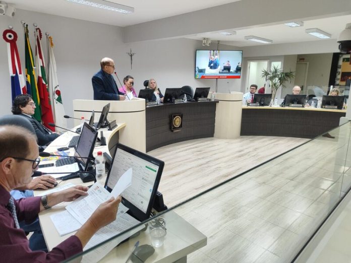 legislativo-orleans-6