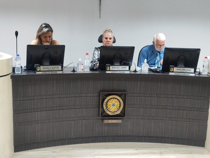 legislativo-orleans-1