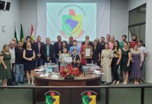 Alunos medalhistas do Prêmio ACIC de Matemática são homenageados em Forquilhinha