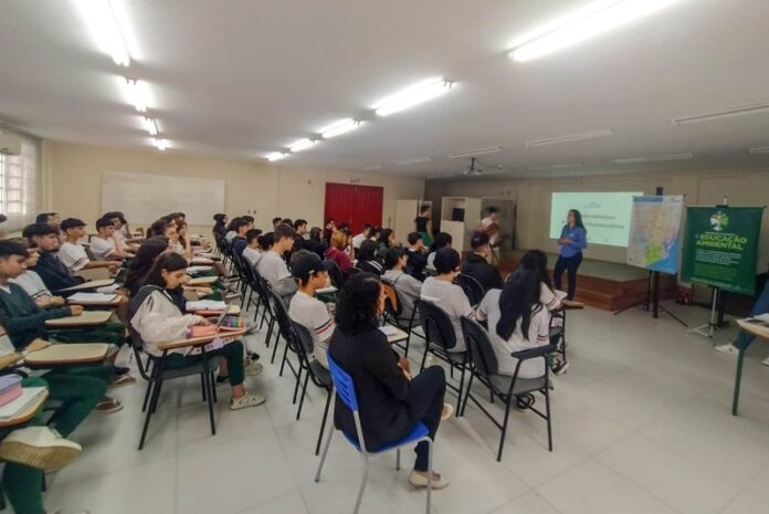 Comitê Tubrão - Palestra na escola (1)