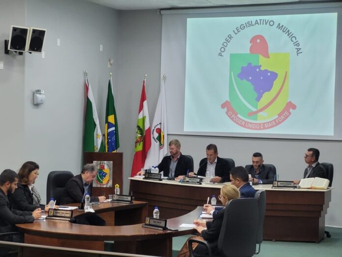 Vereadores de Forquilhinha prestam solidariedade às vítimas das enchentes no RS