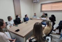 Coordenação de Saúde Bucal promove reunião com dentistas e auxiliares