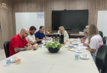 PREFEITO NEGUINHO REALIZA PRIMEIRA REUNIÃO SOBRE O PROJETO DE DESPOLUIÇÃO DO RIO MÃE LUZIA