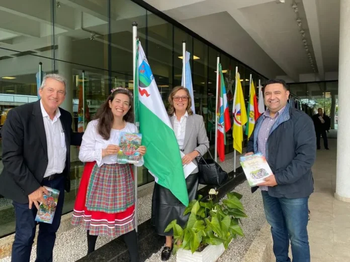 Urussanga divulga festa na Alesc - divulgação