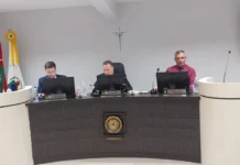 Vereadores de Orleans Discutem Projetos e Propostas na 32ª Sessão Ordinária