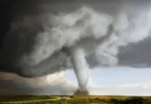 Conectividade via Satélite: Um Pilar Fundamental em Resposta a Eventos Climáticos Extremos