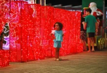 Natal do Balneário Rincão inicia com chegada do Papai Noel
