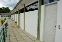 Unibave recebe alunos da Escola Lauro Pacheco dos Reis durante período de reforma