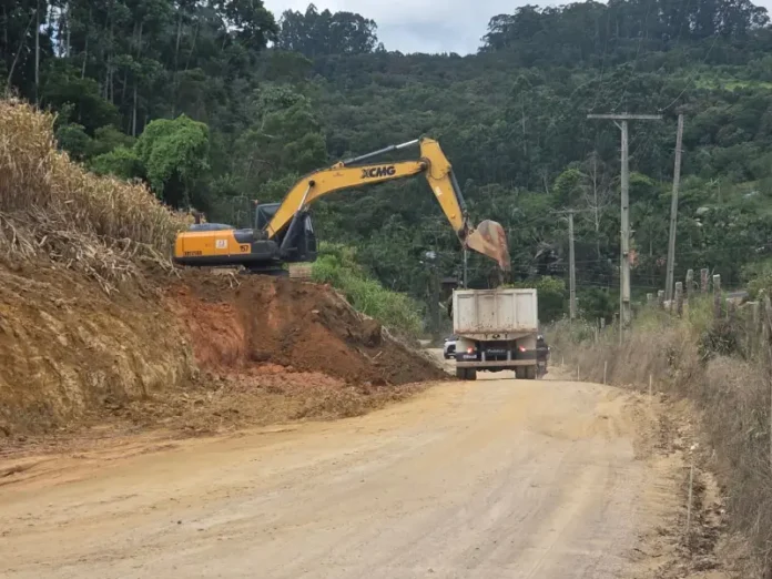 autobot_699ee6886e72f___UTF-8_Q_Obras_na_Rodovia_da_Imigra_C3_A7_C3_A3o_Italiana__1_2Ejpeg__