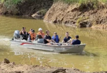 Prefeito de Morro da Fumaça acompanha desassoreamento em Forquilhinha em busca de solução para o Rio Urussanga
