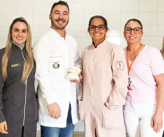 Secretaria de Saúde realiza atendimentos para modelagem de próteses dentárias