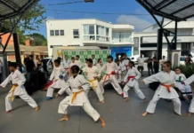 Páscoa Encantada reúne centenas de famílias em dia de festa na Rua Coberta