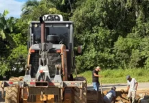 Equipe própria de asfalto reduz custos em até 50% e amplia pavimentação em Cocal do Sul