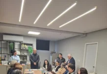 Prefeito em exercício, Rogério da Farmácia, reúne presidentes dos Clubes de Mães e da Terceira Idade