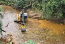 Urussanga reforça limpeza de rios e cursos hídricos como medida preventiva aos efeitos do El Niño