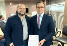OAB Criciúma e Esucri formalizam Termo de Cooperação para ampliar projetos sociais e integrar egressos do curso de Direito às comissões temáticas