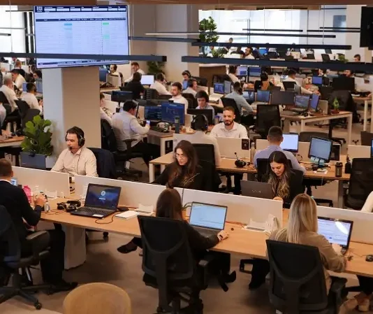Experiência do Cliente: Chave para o Sucesso no Mercado de Investimentos