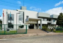 Júri em Içara condena homem a mais de 34 anos de prisão por feminicídio da companheira