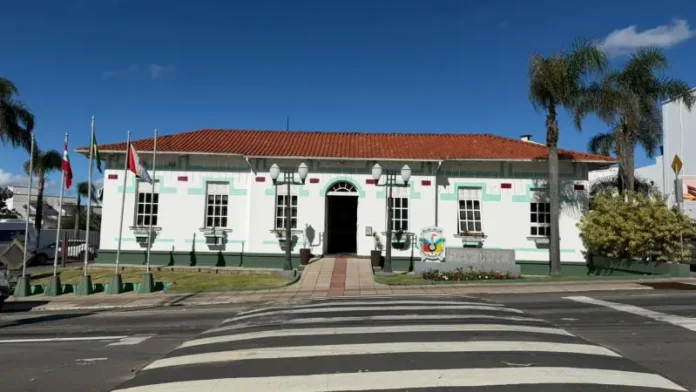 Governo_de_Cocal_do_Sul_antecipa_primeira_parcela_do_13___dos_servidores.jpeg