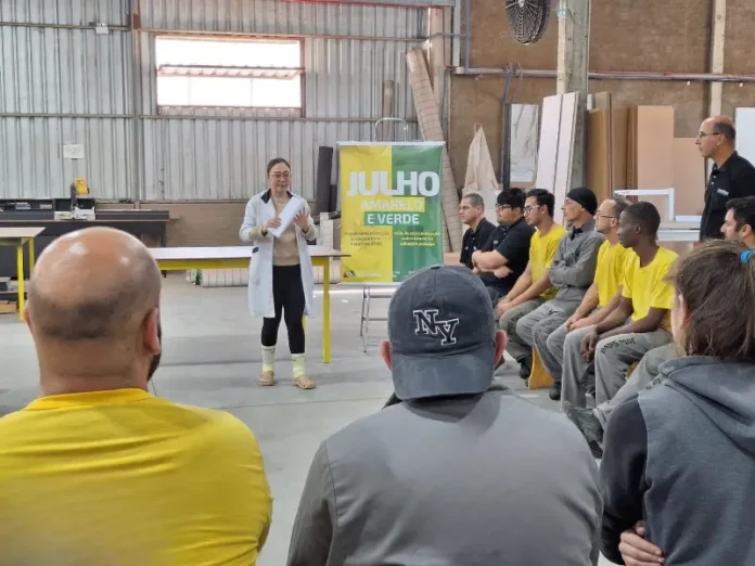 Julho_Amarelo_leva_orienta____o_e_testes_r__pidos_sobre_hepatites_aos_trabalhadores_de_Cocal_do_Sul.jpeg